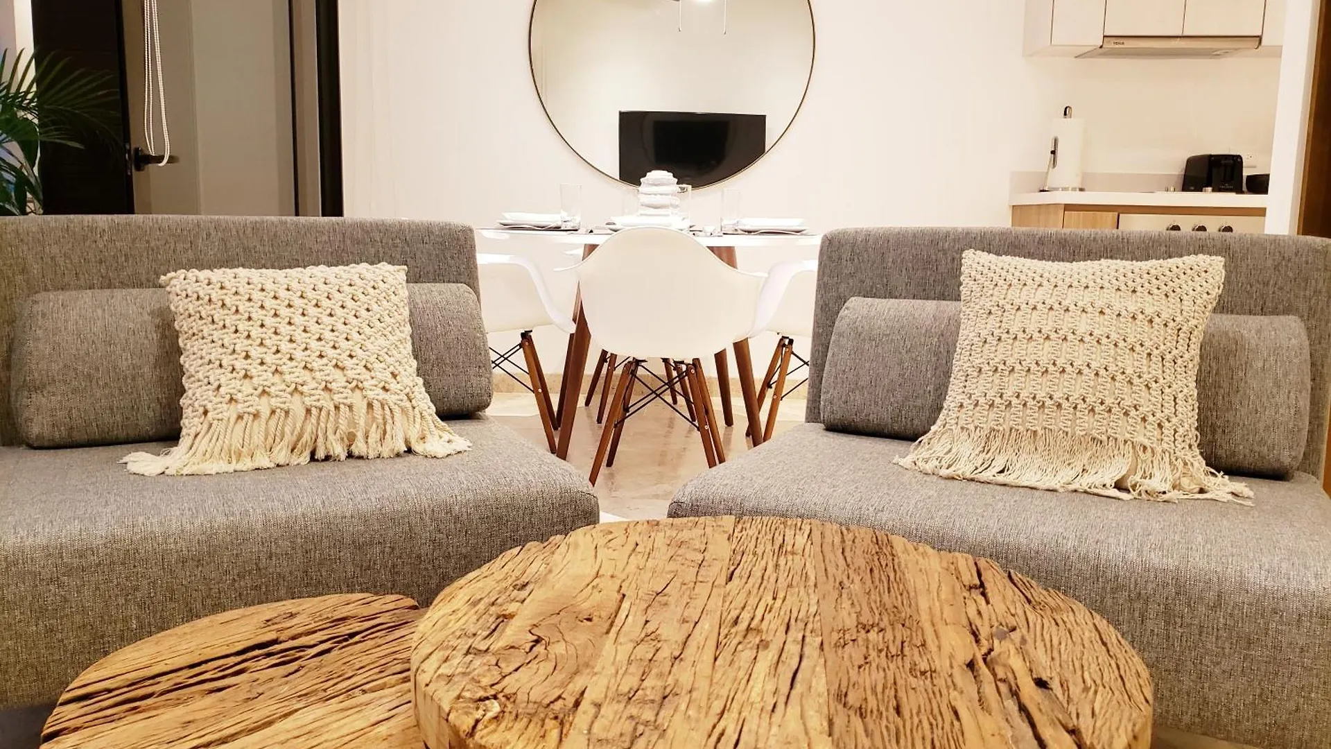 Ipana Condos By Ha location